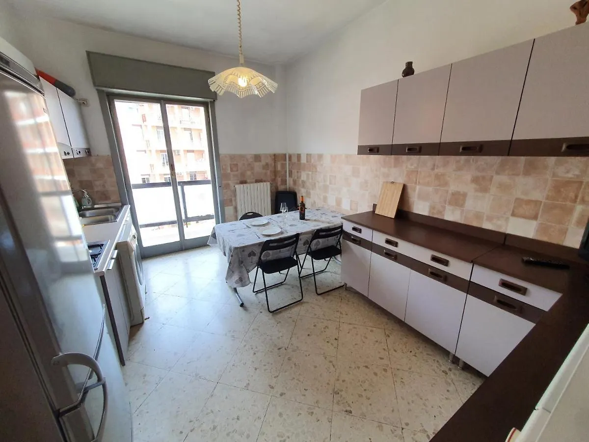 Apartament Central Train Station Comfy Bari